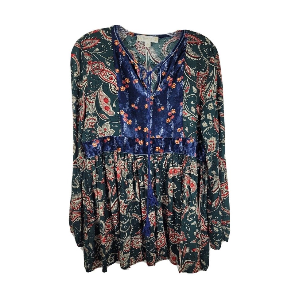 Weekend Suzanne Betro Size Medium Women Green flower Long Sleeve Top Blouse